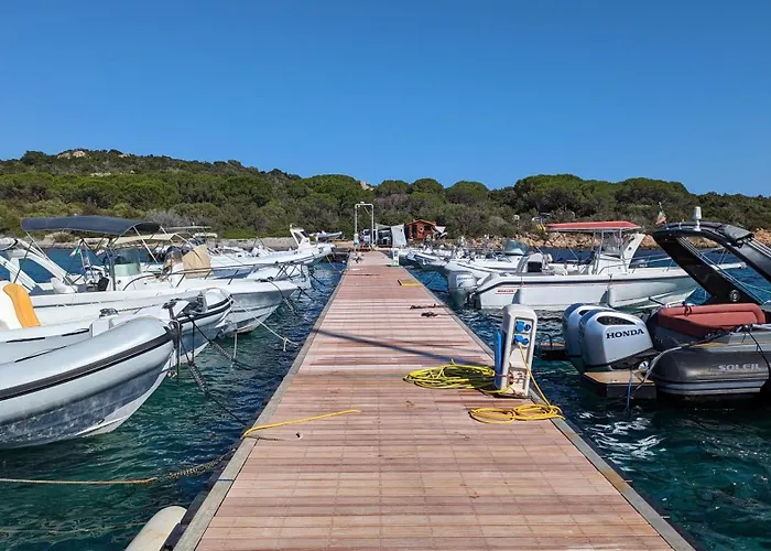 Porto Coda Cavallo - Salina Bamba アパート *